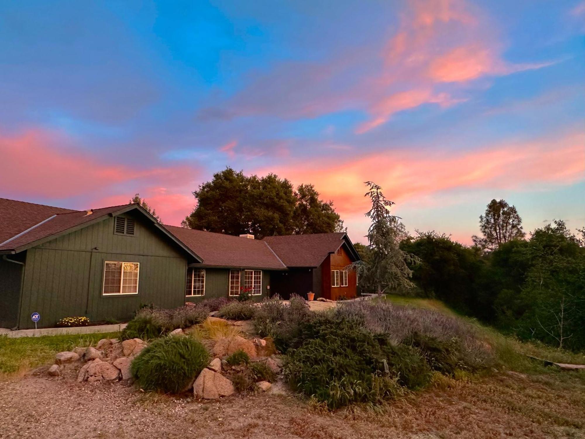Emerald Ranch Of Yosemite Villa Coarsegold Exterior photo